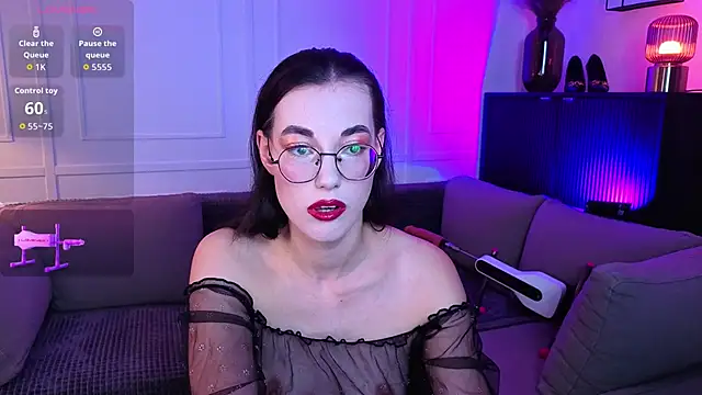 EmmaJakson online show from 25, 10, 2025