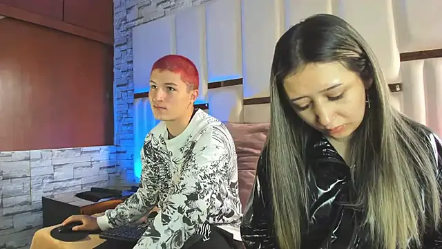 Snapshot of ANLLELOAndANGELA chatting on 1, 4, 2026 ANLLELOAndANGELA online show from 1, 4, 2026