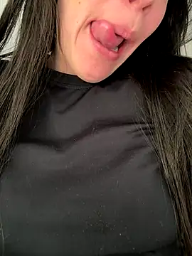 Carolinedanger online show from 20, 10, 2025