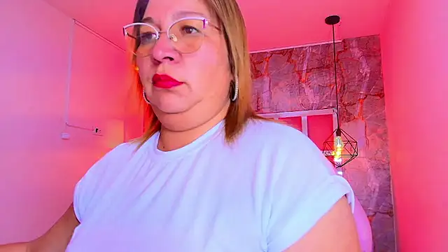 Snapshot of MaylinRosse_ chatting on 14, 1, 2026 MaylinRosse online show from 14, 1, 2026