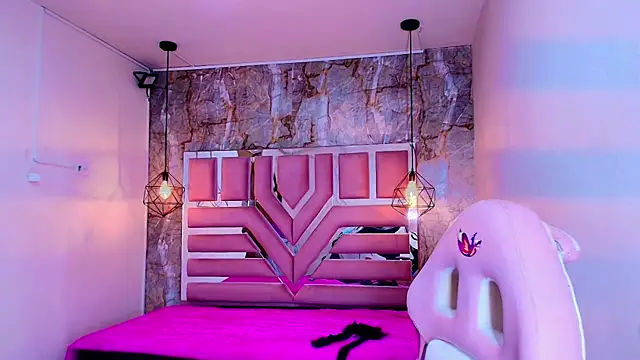 Snapshot of MaylinRosse_ chatting on 11, 2, 2026 MaylinRosse online show from 11, 2, 2026