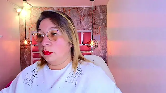 Snapshot of MaylinRosse_ chatting on 27, 2, 2026 MaylinRosse online show from 27, 2, 2026