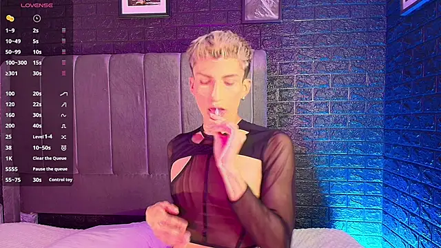 Erick Velveth online show from 10, 11, 2025