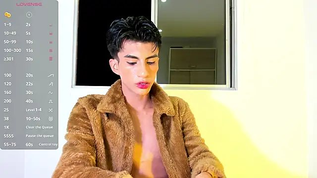 Snapshot of Erick_Velveth chatting on 11, 5, 2026 Erick Velveth online show from 11, 5, 2026