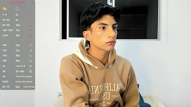 Snapshot of Erick_Velveth chatting on 26, 5, 2026 Erick Velveth online show from 26, 5, 2026