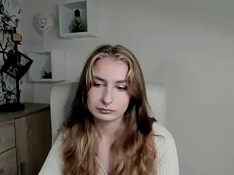 Snapshot of NinaBlond1 chatting on 29, 9, 2025 NinaBlond1 online show from 29, 9, 2025