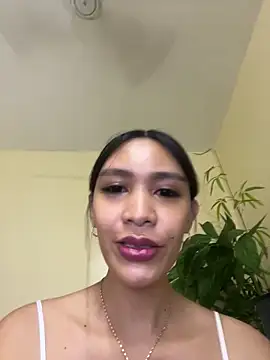 Snapshot of UrIdealGirl_Jade chatting on 24, 5, 2026 UrIdealGirl Jade online show from 24, 5, 2026