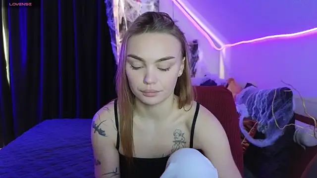 KitsyMoore online show from 1, 11, 2025