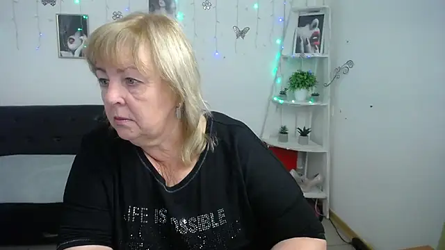 Snapshot of MilenaWedxy chatting on 29, 9, 2025 MilenaWedxy online show from 29, 9, 2025