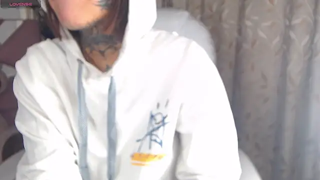 Gyal 8  online show from 3, 10, 2025