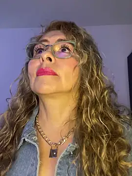 Snapshot of Nahomy_th chatting on 30, 9, 2025 Nahomy th online show from 30, 9, 2025