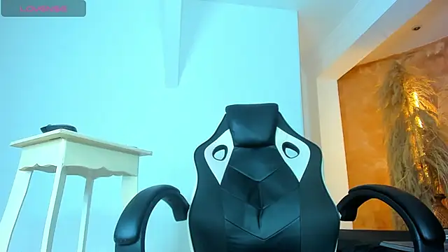 Snapshot of ZOE_ROSE4 chatting on 27, 9, 2025 ZOE ROSE4 online show from 27, 9, 2025