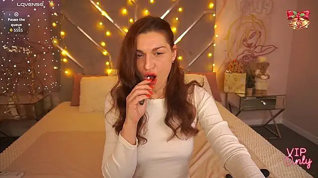 EllaGoldenn online show from 13, 1, 2026