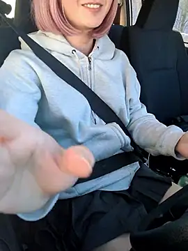 takusaki223 online show from 9, 2, 2026