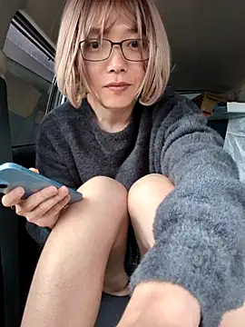 Snapshot of takusaki223 chatting on 1, 5, 2026 takusaki223 online show from 1, 5, 2026