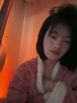 Snapshot of Tramy_xx chatting on 16, 3, 2026 Tramy xx online show from 16, 3, 2026