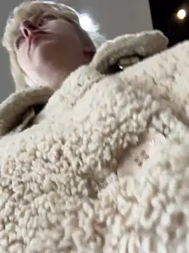 RonnieKiss online show from 11, 11, 2025