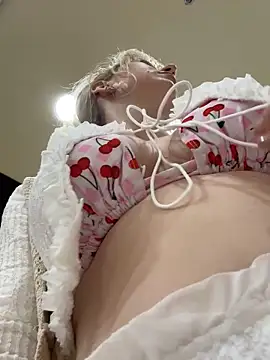 RonnieKiss online show from 16, 11, 2025