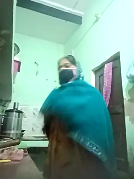 Cute-Charvii online show from 16, 1, 2026