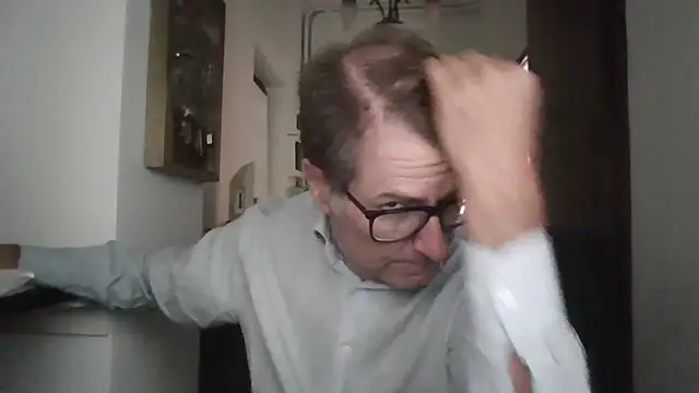 Snapshot of sayeaprayer65 chatting on 3, 10, 2025 sayeaprayer65 online show from 3, 10, 2025