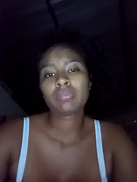 Snapshot of _Canella_ chatting on 29, 10, 2025  Canella  online show from 29, 10, 2025