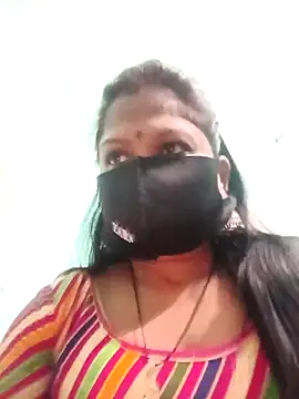 Snapshot of Mona_darling21 chatting on 22, 12, 2025 Mona darling21 online show from 22, 12, 2025