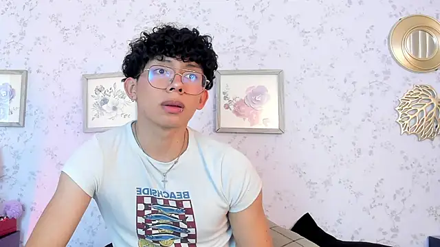 liam twiink online show from 25, 3, 2026