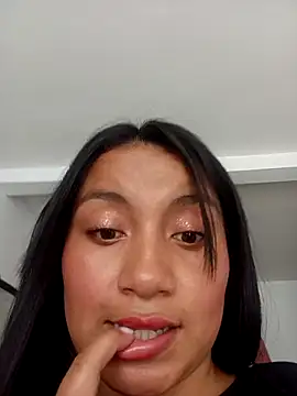 Snapshot of EllaCute_Young chatting on 22, 9, 2025 EllaCute Young online show from 22, 9, 2025