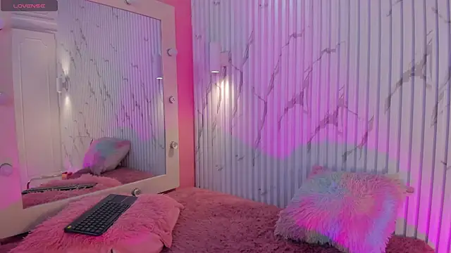 Missdionne curly online show from 28, 10, 2025