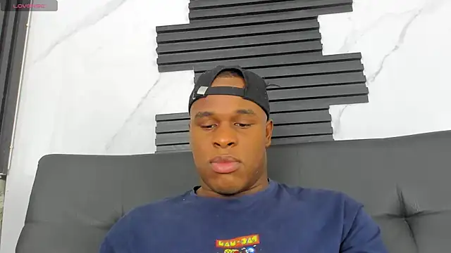Snapshot of Amun_obsidian chatting on 2, 10, 2025 Amun obsidian online show from 2, 10, 2025