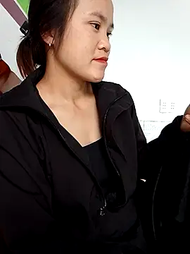 Snapshot of Norah-h chatting on 7, 10, 2025 Norah-h online show from 7, 10, 2025