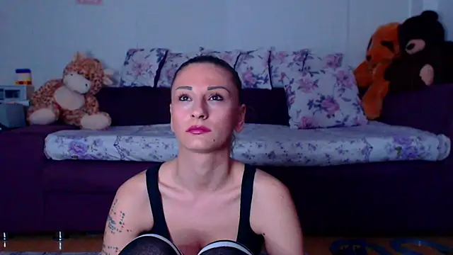 Snapshot of CassieSpell chatting on 23, 4, 2026 CassieSpell online show from 23, 4, 2026