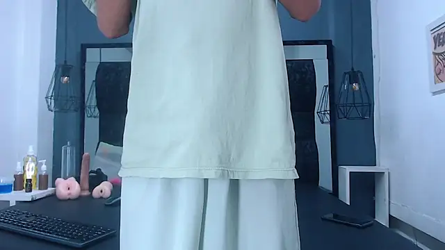 Daniel delux  online show from 16, 10, 2025