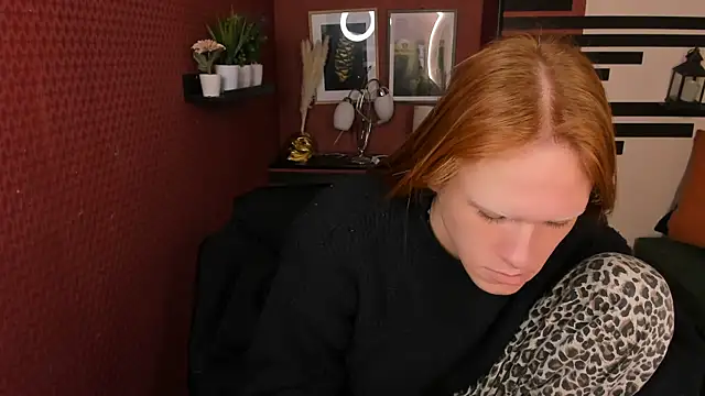 ChloeValentinee online show from 12, 11, 2025