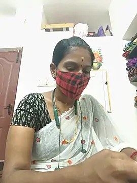 Snapshot of Tamil_Yalini12 chatting on 30, 6, 2026 Tamil Yalini12 online show from 30, 6, 2026