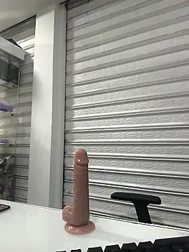 Alisson Stonee online show from 19, 4, 2026