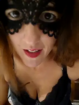 Snapshot of Naughty-Layla chatting on 2, 10, 2025 Naughty-Layla online show from 2, 10, 2025