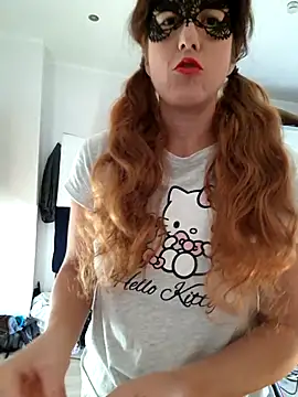 Snapshot of Naughty-Layla chatting on 11, 10, 2025 Naughty-Layla online show from 11, 10, 2025
