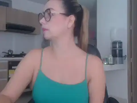 LovePaula online show from 18, 3, 2025