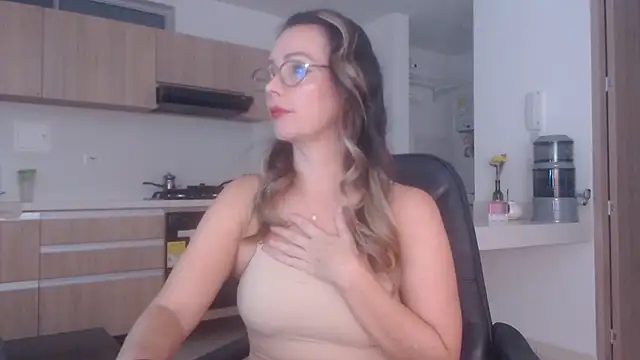 LovePaula online show from 15, 3, 2026