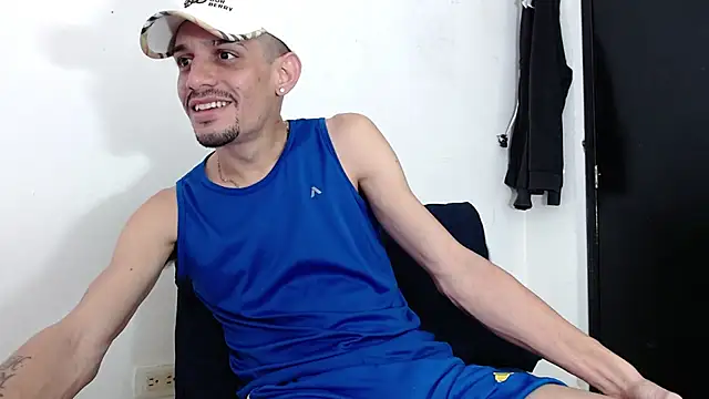 LATINO27CM online show from 1, 2, 2026