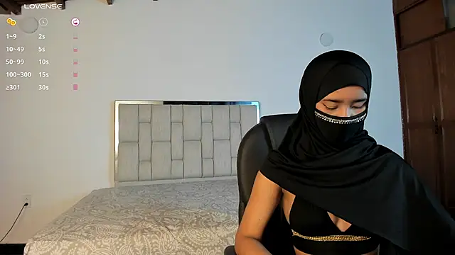 Snapshot of kalila_latif chatting on 24, 9, 2025 kalila latif online show from 24, 9, 2025