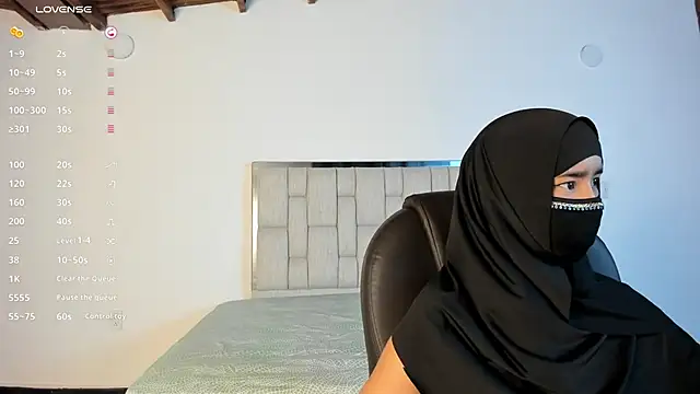 Snapshot of kalila_latif chatting on 29, 9, 2025 kalila latif online show from 29, 9, 2025