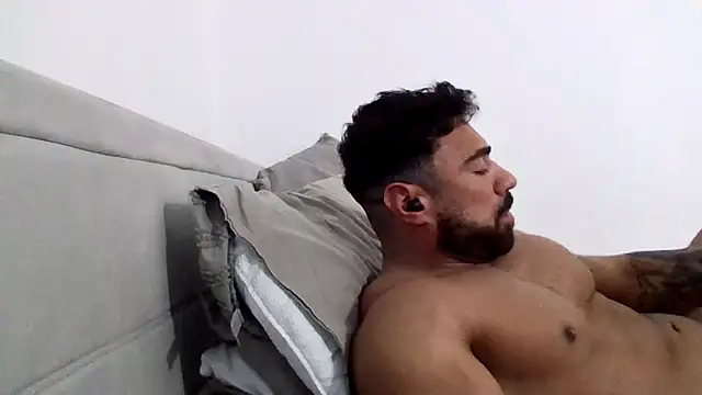 Snapshot of GymKing99 chatting on 5, 2, 2026 GymKing99 online show from 5, 2, 2026