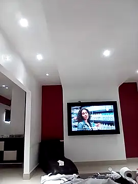 transreyna online show from 1, 3, 2025