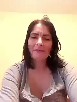 Snapshot of Tariya-40 chatting on 30, 9, 2025 Tariya-40 online show from 30, 9, 2025