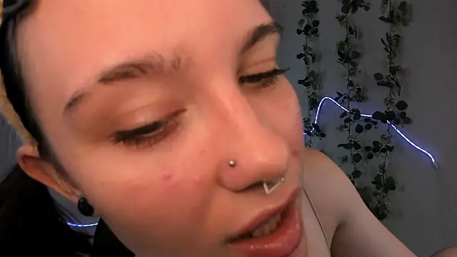 Snapshot of Elastikisss chatting on 6, 7, 2026 Elastikisss online show from 6, 7, 2026