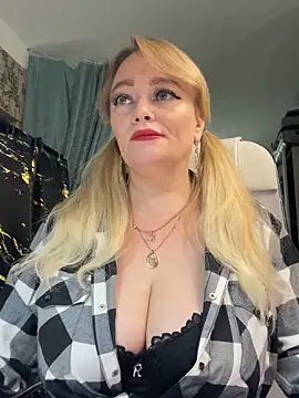 Sweet-blonde online show from 18, 5, 2026