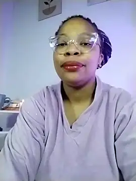 Lauraricci   online show from 5, 11, 2025