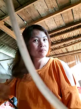 xuxulovezz online show from 7, 4, 2026